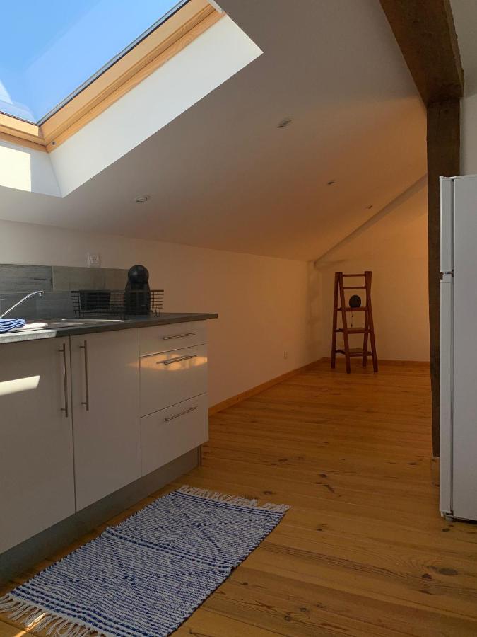 La Vue Sur Le Clocher Auriac-sur-Vendinelle ภายนอก รูปภาพ