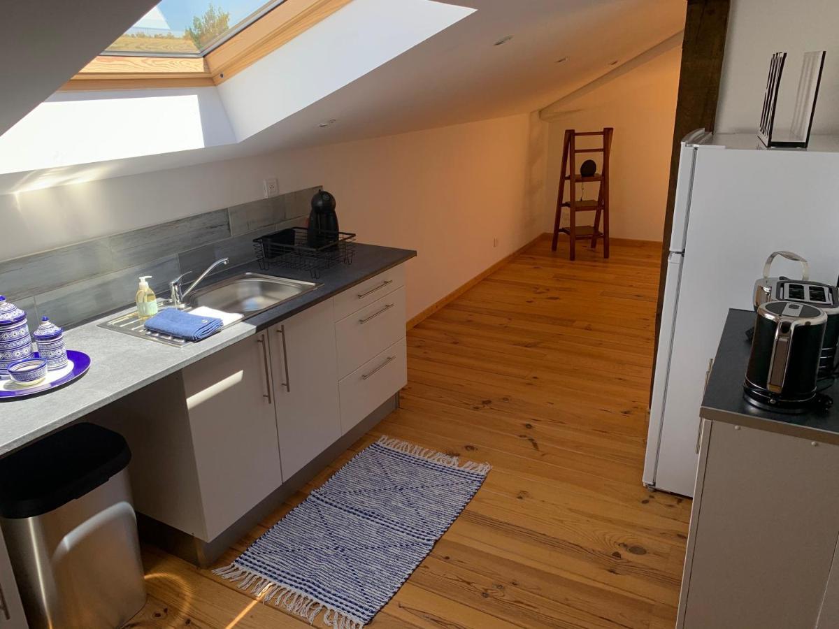 La Vue Sur Le Clocher Auriac-sur-Vendinelle ภายนอก รูปภาพ